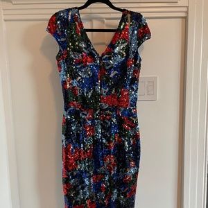 ELIN CAP SLEEVE SEQUIN V-NECK